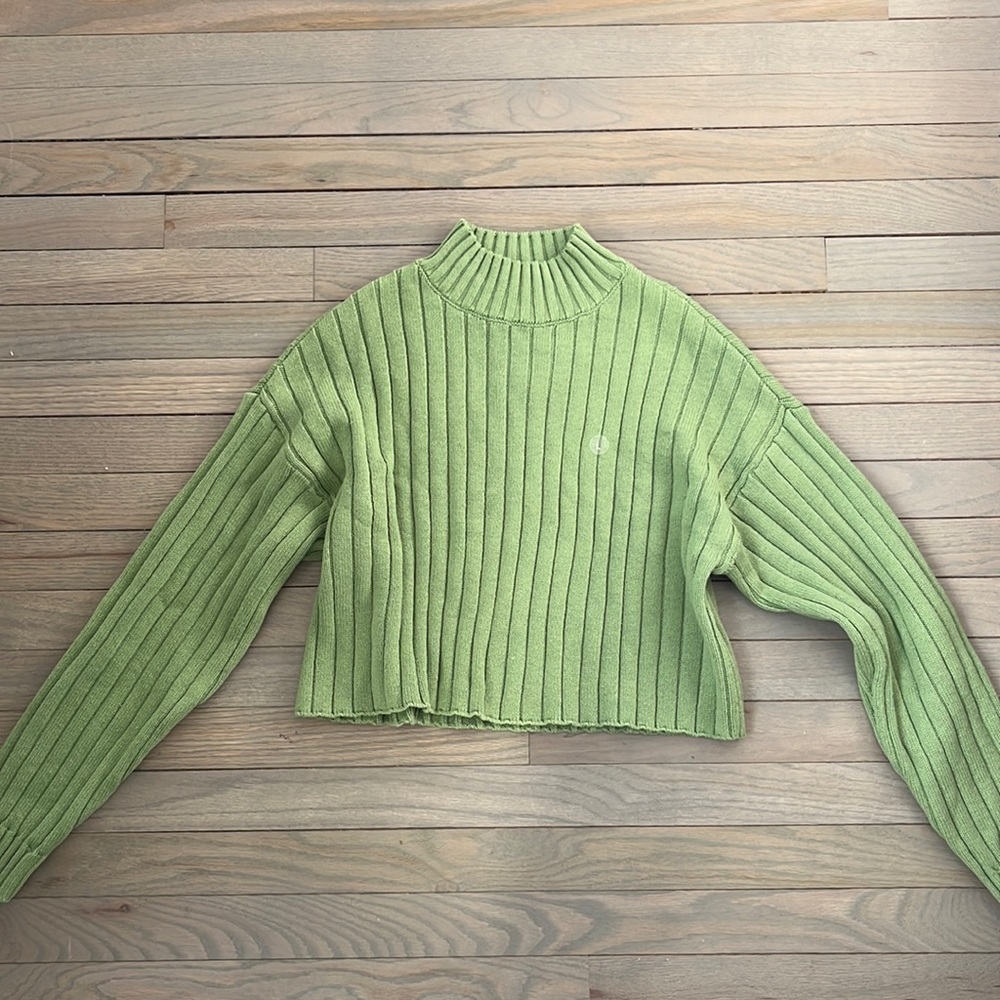 NWT La Hearts Cropped Sweater